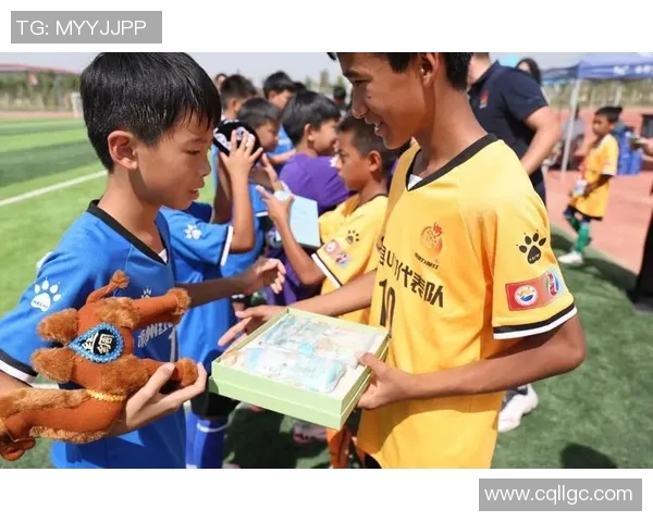 最和睦的足球明星们如何在绿茵场上传递友谊与团结的精神