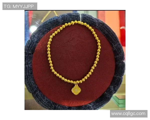 足球明星专属首饰饰品展示让你领略球场风采与时尚魅力结合的完美之作